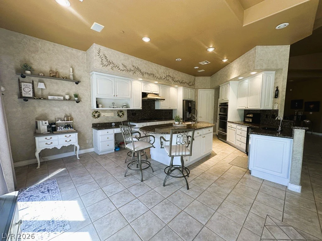 27 Via Paradiso, Henderson, NV 89011