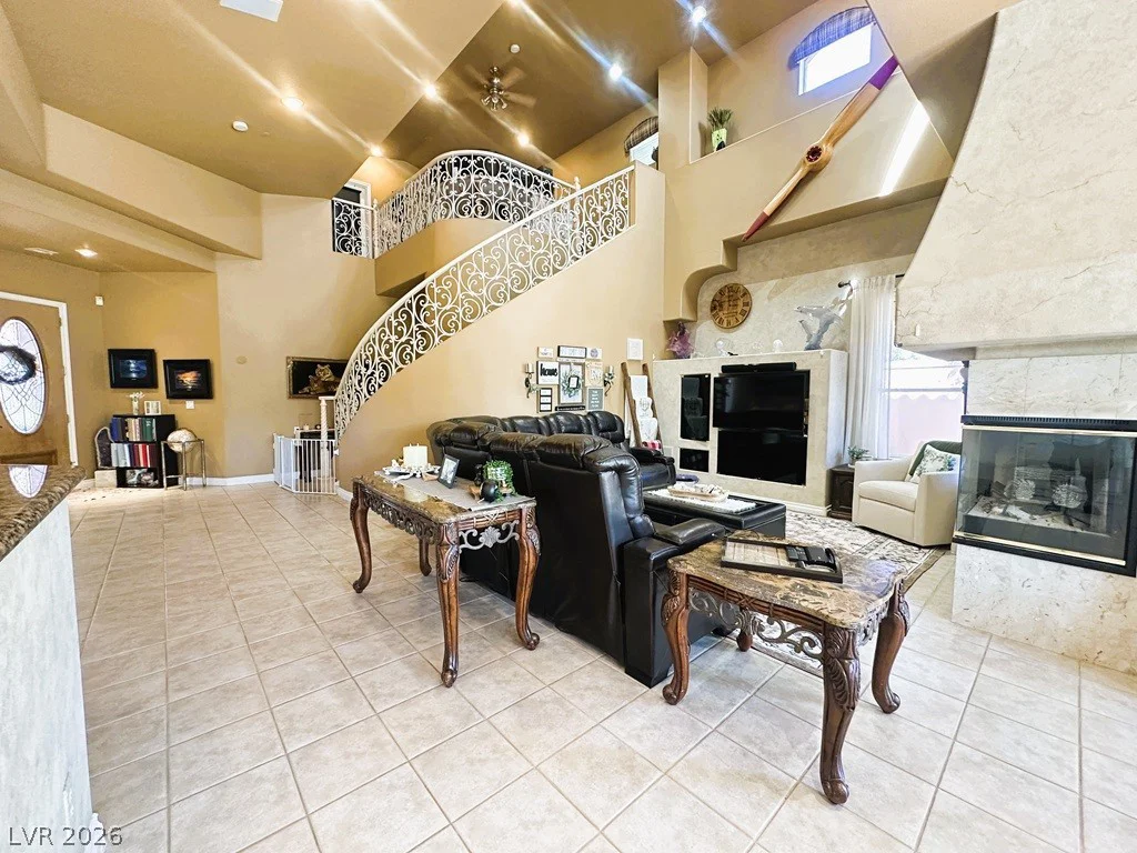 27 Via Paradiso, Henderson, NV 89011