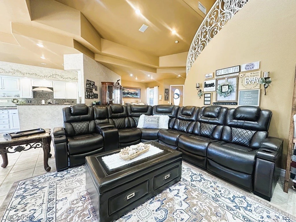 27 Via Paradiso, Henderson, NV 89011