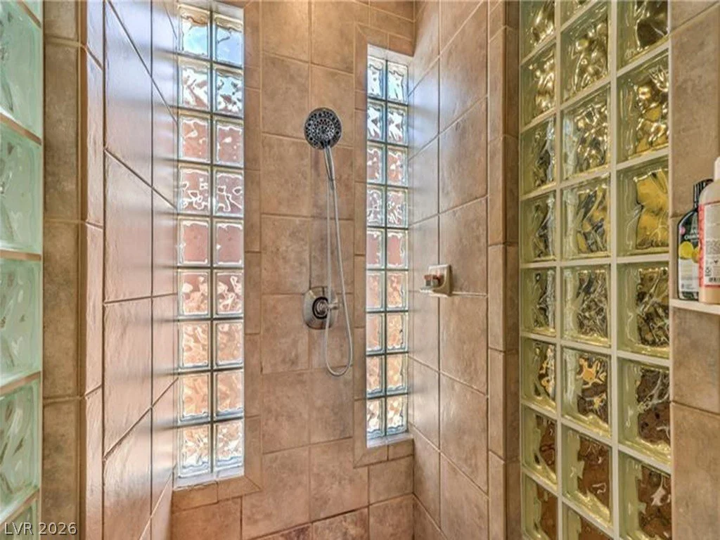 27 Via Paradiso, Henderson, NV 89011