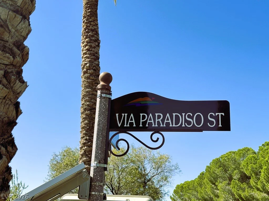 27 Via Paradiso, Henderson, NV 89011