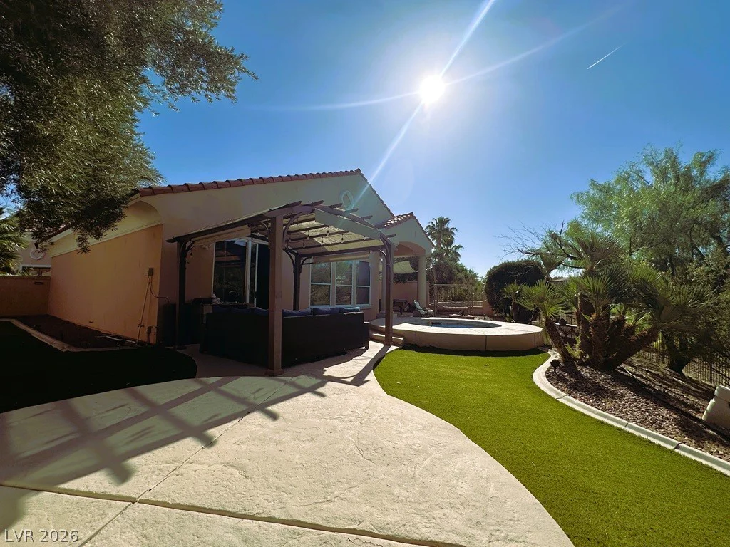 27 Via Paradiso, Henderson, NV 89011
