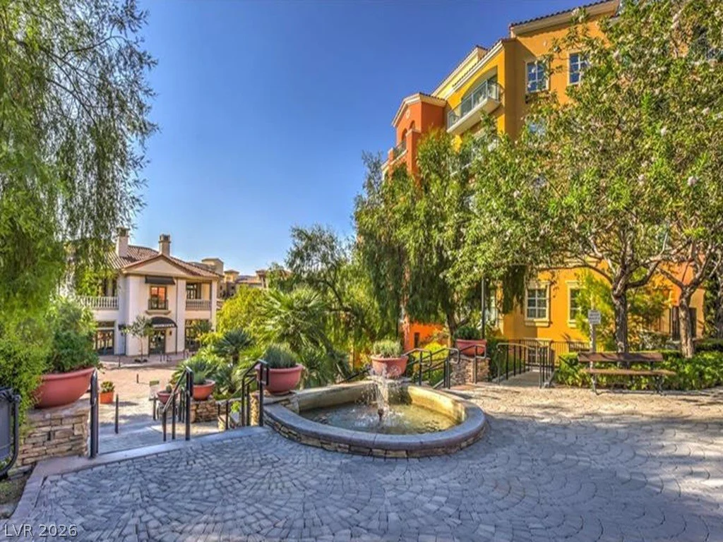 27 Via Paradiso, Henderson, NV 89011