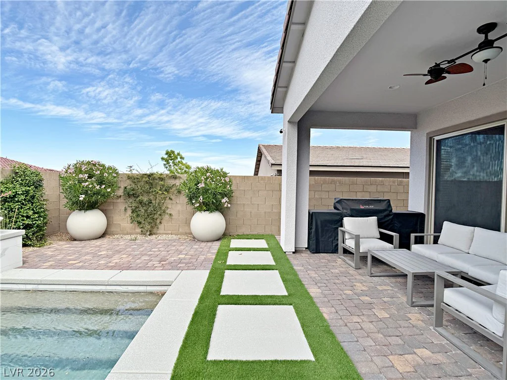 11622 Peregrine Point, Las Vegas, NV 89138