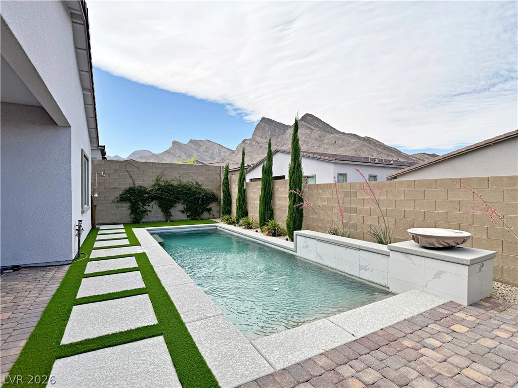 11622 Peregrine Point, Las Vegas, NV 89138