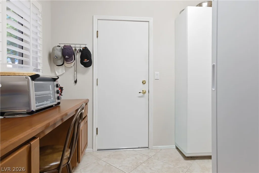 2800 Hanging Rock, Las Vegas, NV 89134
