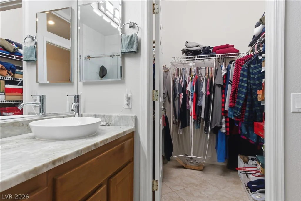 2800 Hanging Rock, Las Vegas, NV 89134