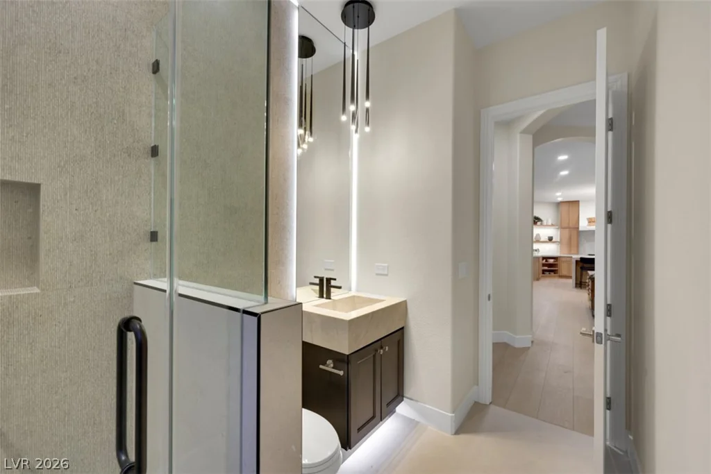 9704 Camden Hills, Las Vegas, NV 89145