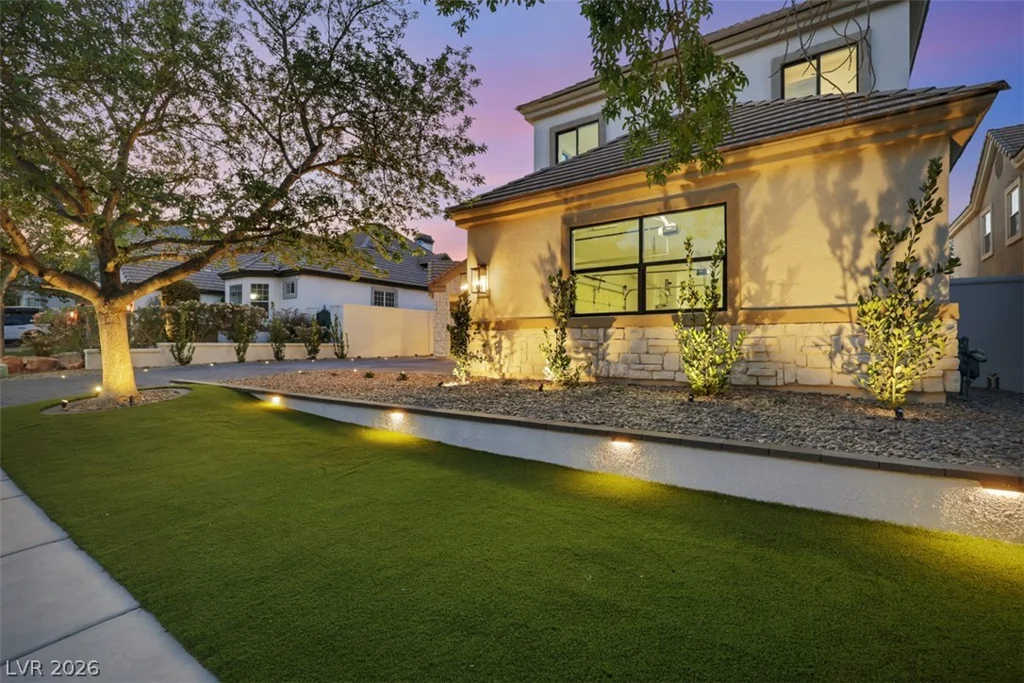 9704 Camden Hills, Las Vegas, NV 89145
