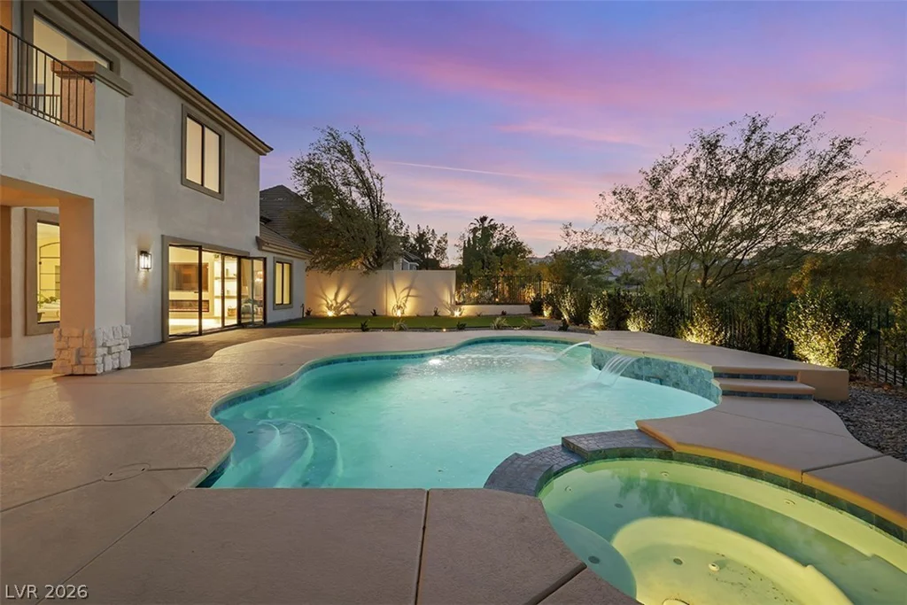 9704 Camden Hills, Las Vegas, NV 89145