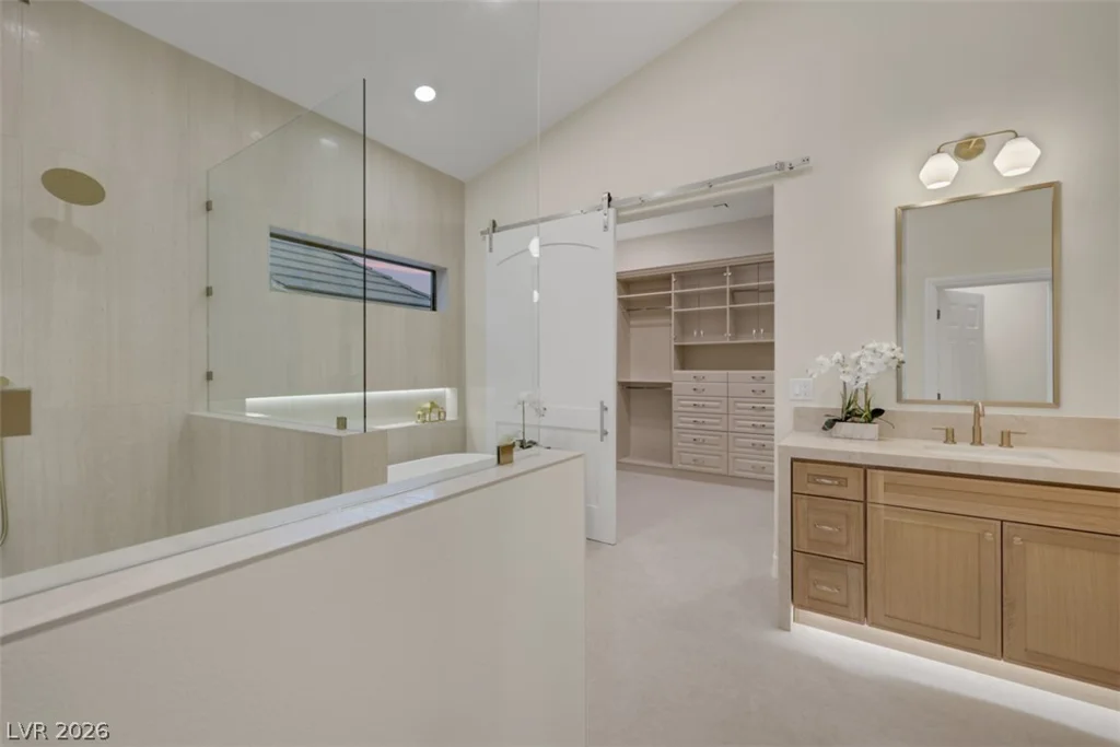 9704 Camden Hills, Las Vegas, NV 89145