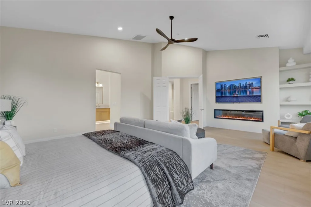 9704 Camden Hills, Las Vegas, NV 89145