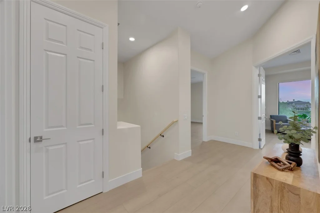 9704 Camden Hills, Las Vegas, NV 89145