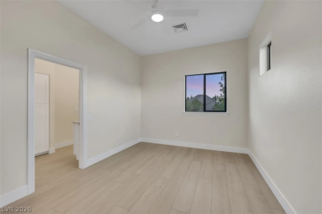 9704 Camden Hills, Las Vegas, NV 89145