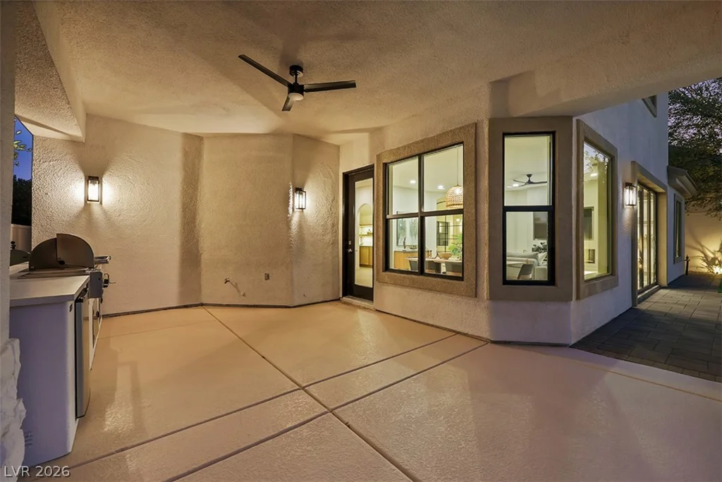 9704 Camden Hills, Las Vegas, NV 89145