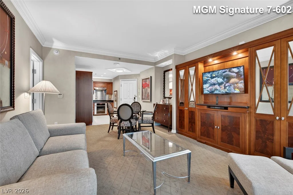 145 Harmon, Las Vegas, NV 89109