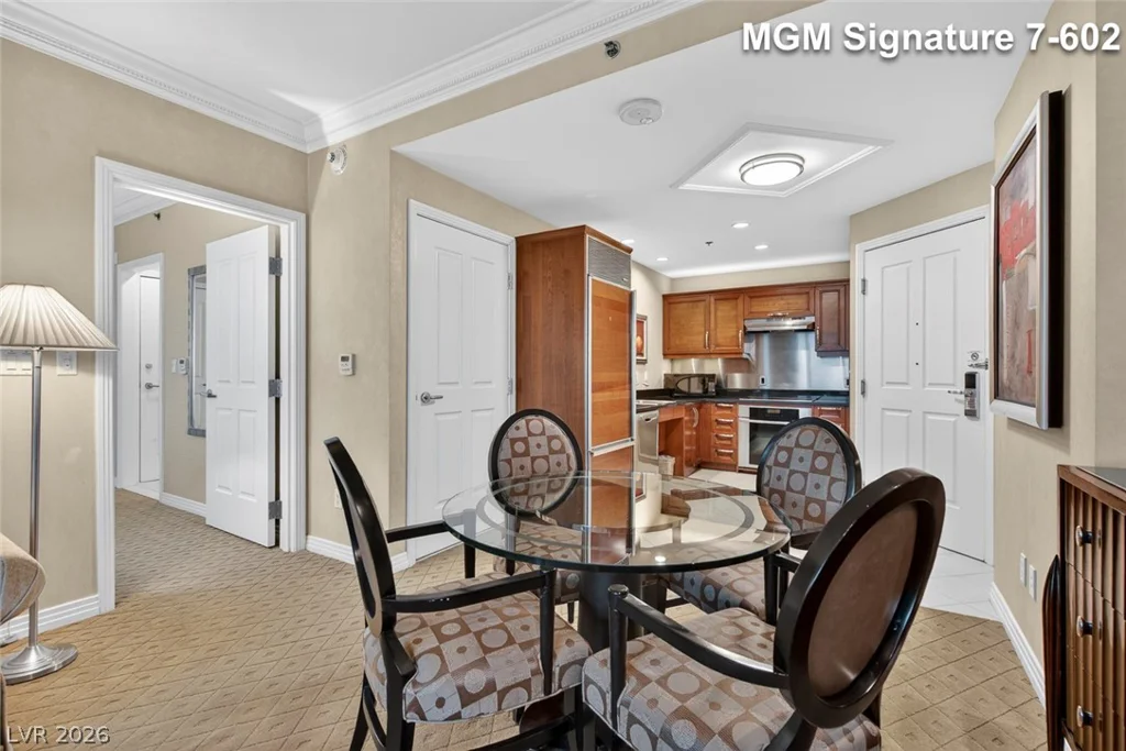 145 Harmon, Las Vegas, NV 89109