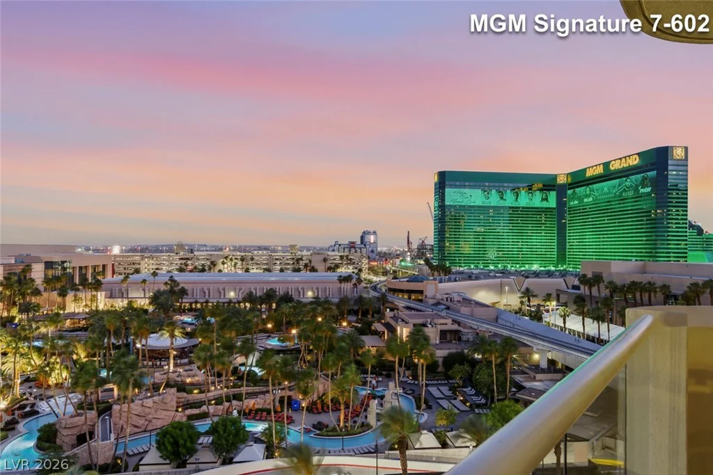 145 Harmon, Las Vegas, NV 89109