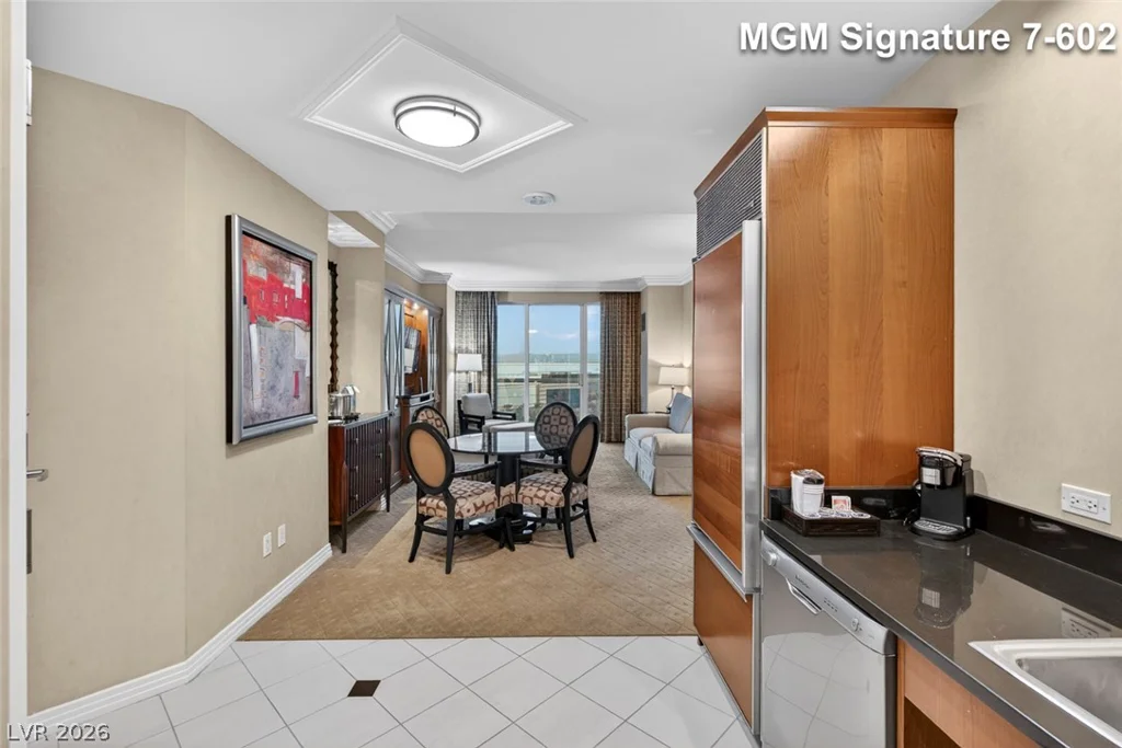 145 Harmon, Las Vegas, NV 89109