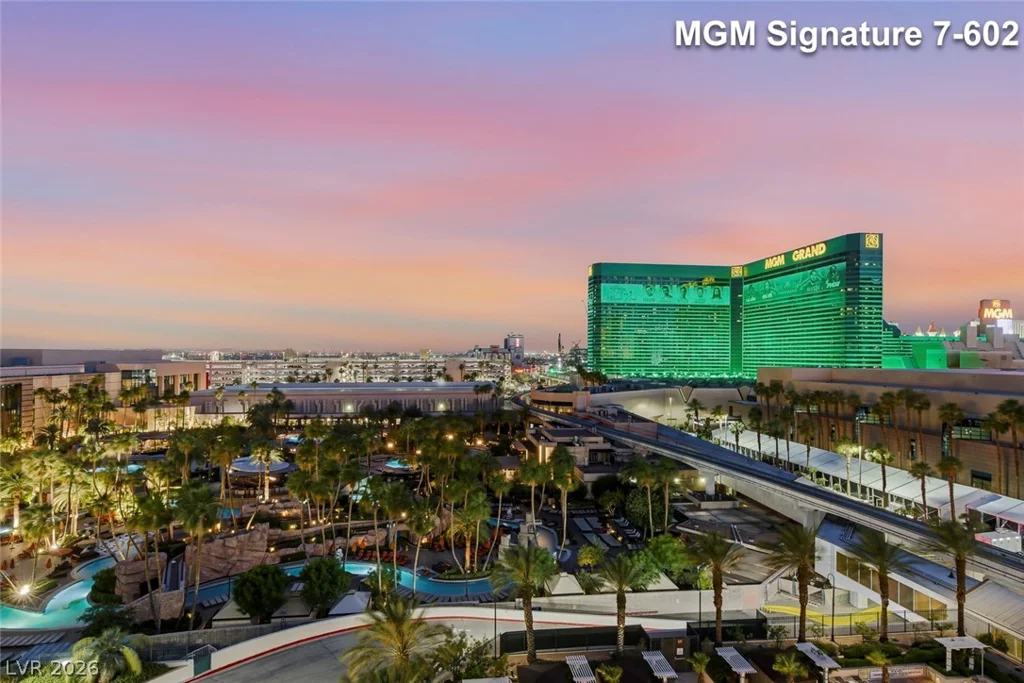 145 Harmon, Las Vegas, NV 89109