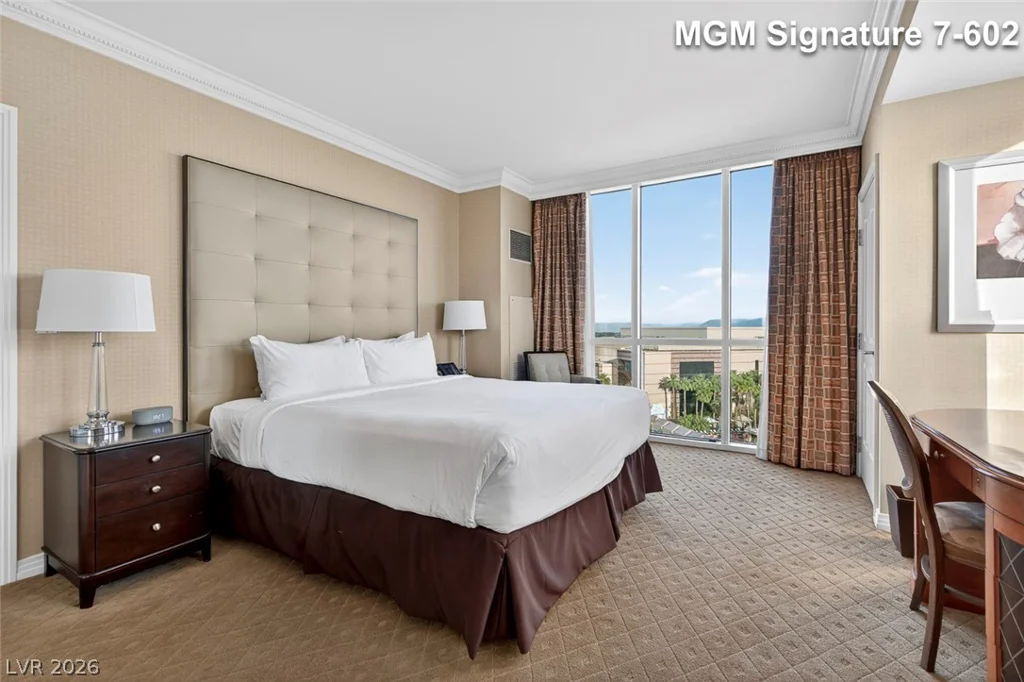 145 Harmon, Las Vegas, NV 89109