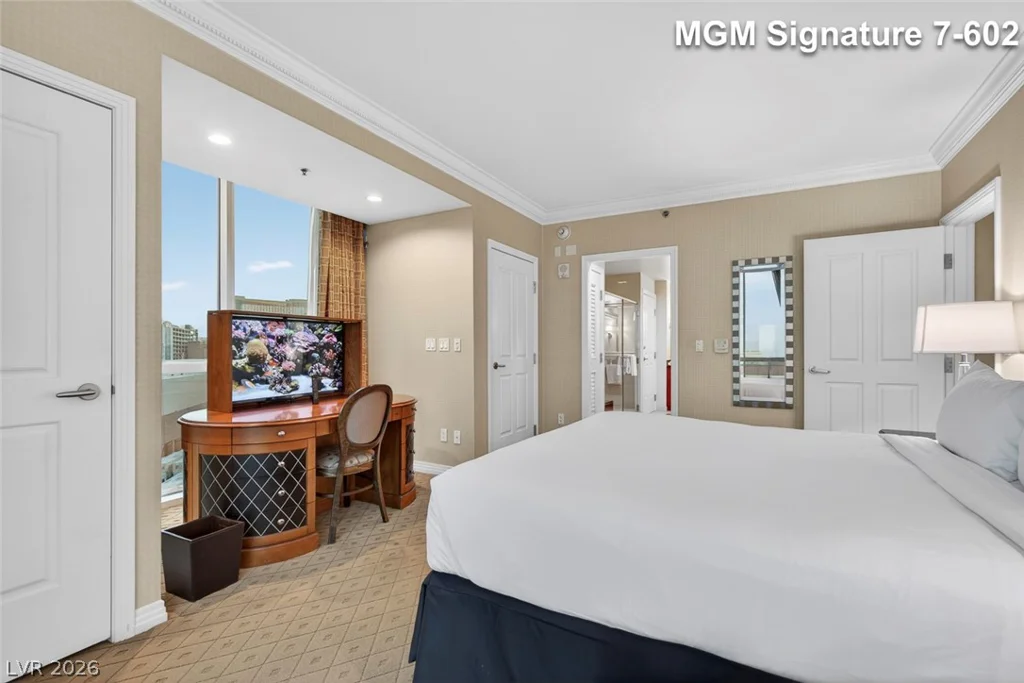 145 Harmon, Las Vegas, NV 89109