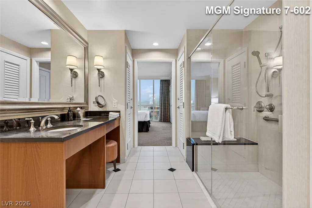 145 Harmon, Las Vegas, NV 89109