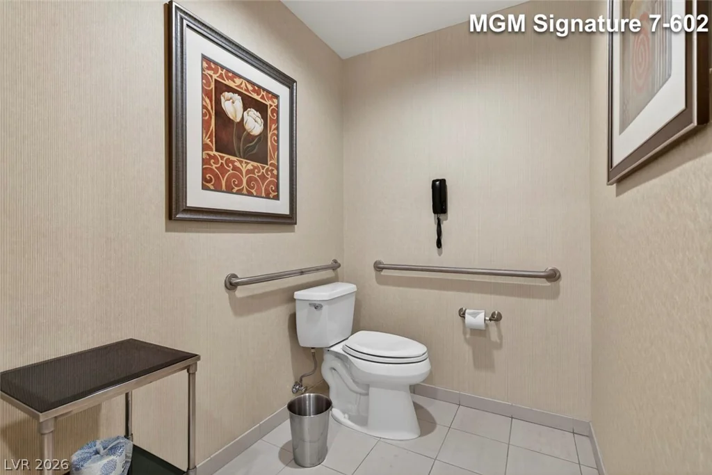 145 Harmon, Las Vegas, NV 89109