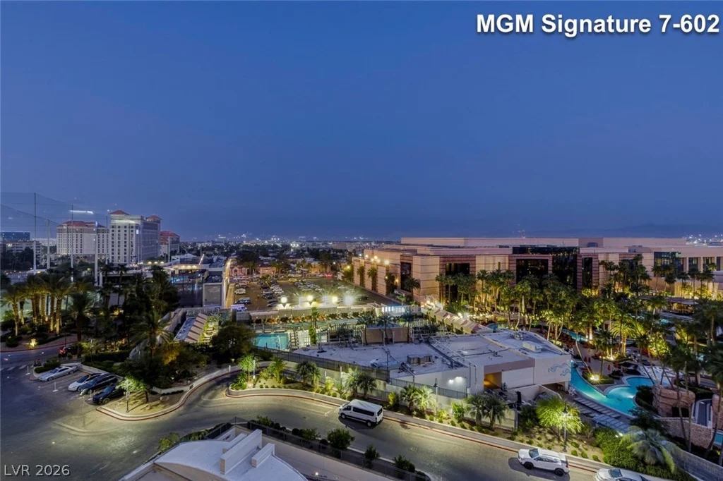 145 Harmon, Las Vegas, NV 89109