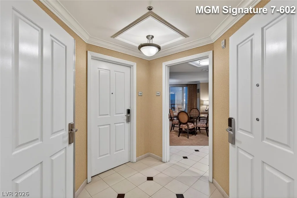 145 Harmon, Las Vegas, NV 89109