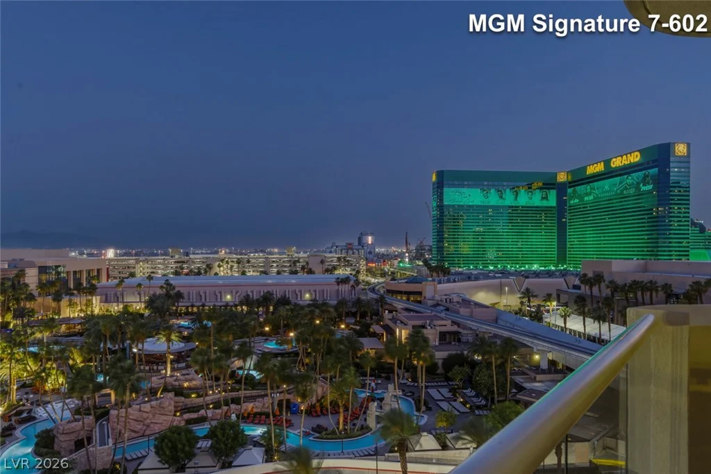 145 Harmon, Las Vegas, NV 89109