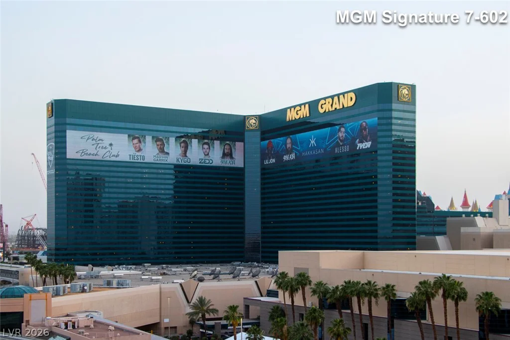 145 Harmon, Las Vegas, NV 89109