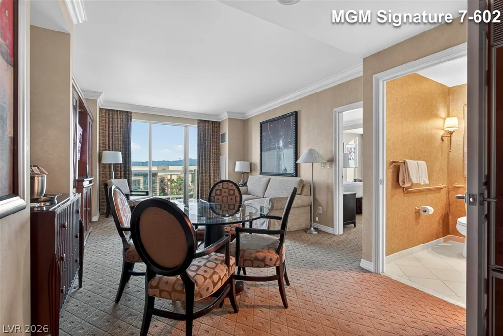 145 Harmon, Las Vegas, NV 89109