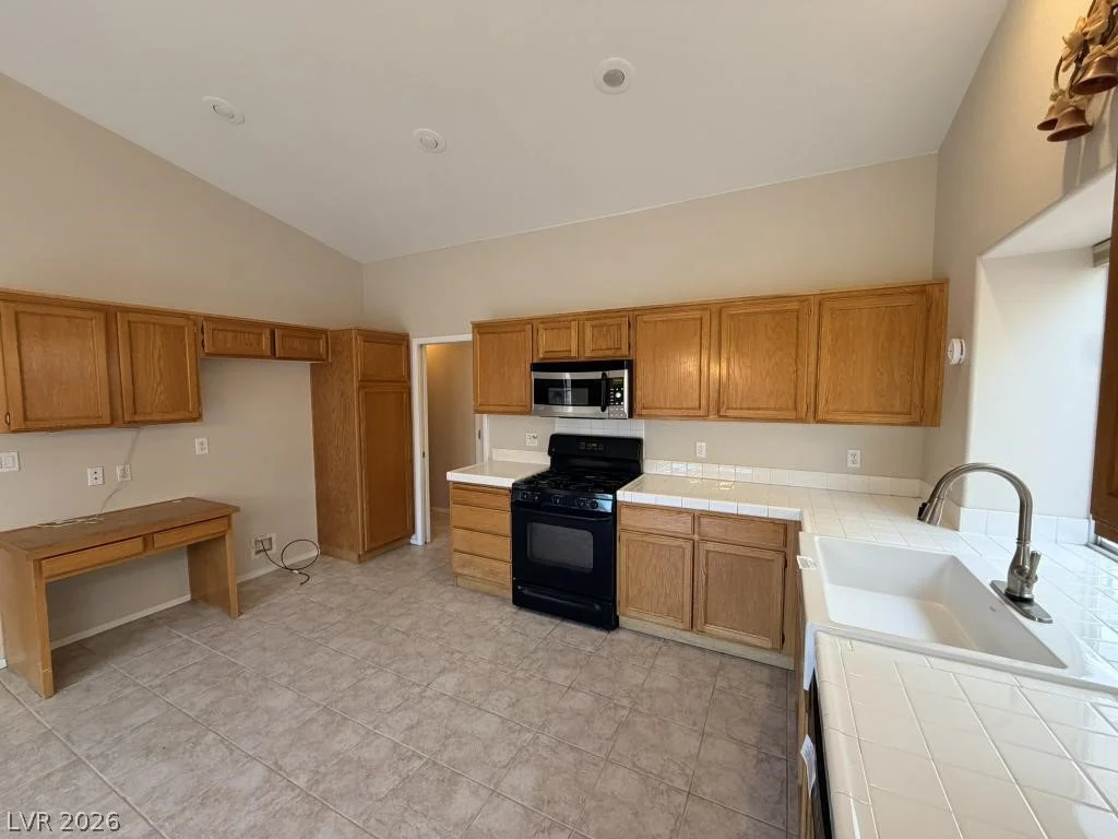 4102 Hemphill, North Las Vegas, NV 89032