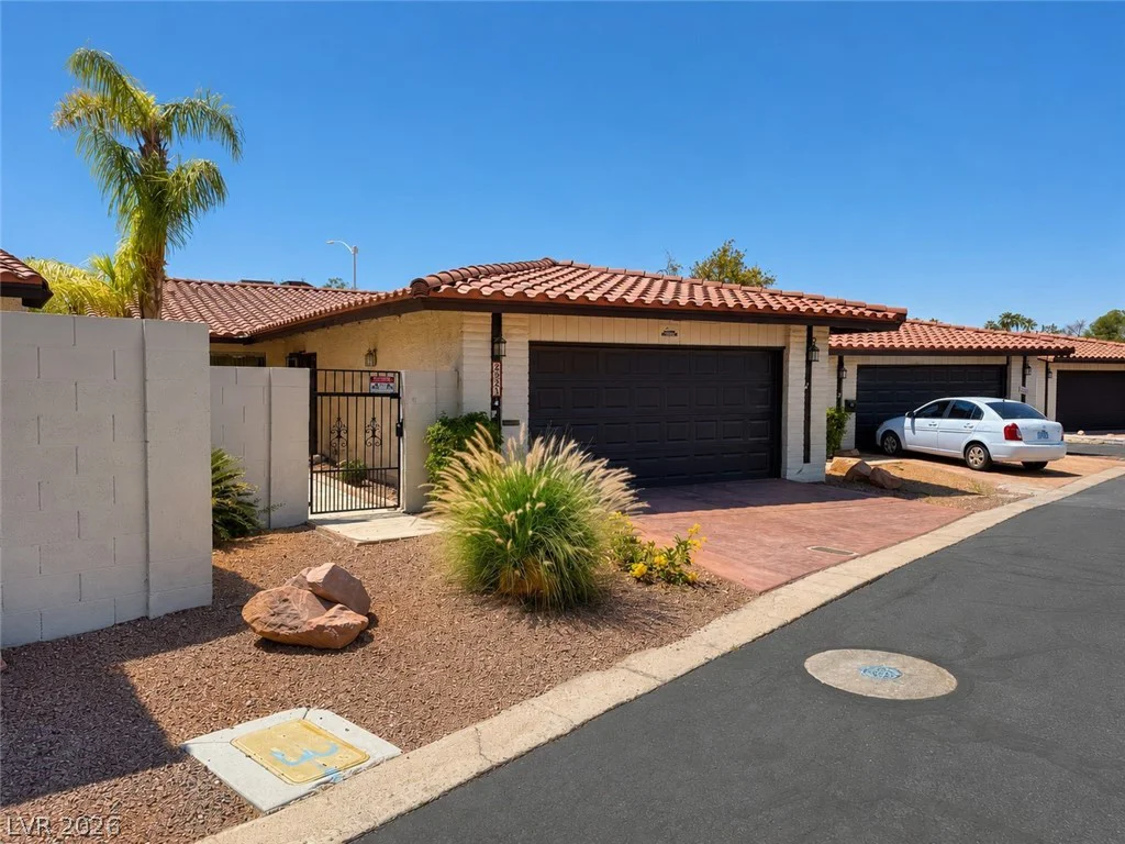 2521 Swan, Las Vegas, NV 89121