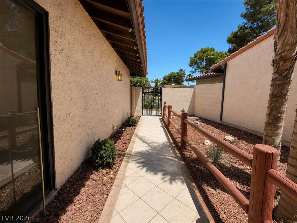 2521 Swan, Las Vegas, NV 89121