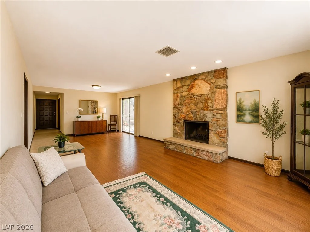 2521 Swan, Las Vegas, NV 89121