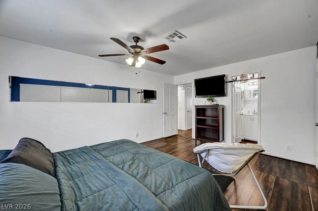 7600 Cromberg, Las Vegas, NV 89145