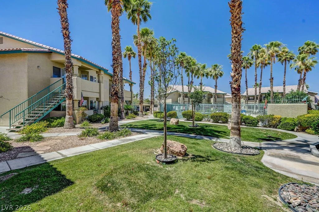 7600 Cromberg, Las Vegas, NV 89145