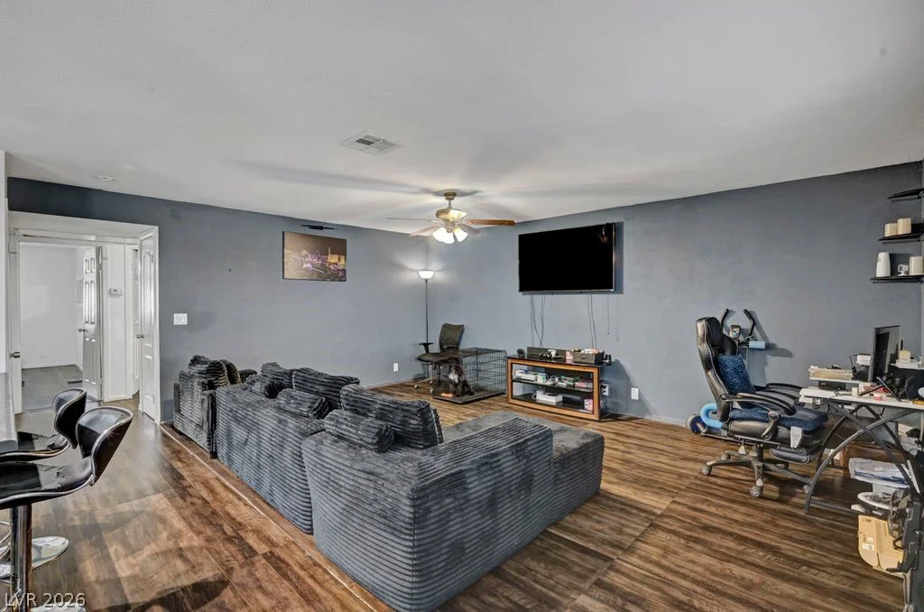 7600 Cromberg, Las Vegas, NV 89145