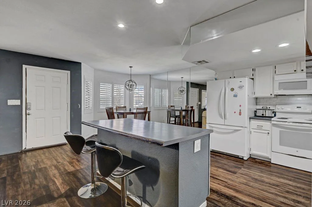 7600 Cromberg, Las Vegas, NV 89145