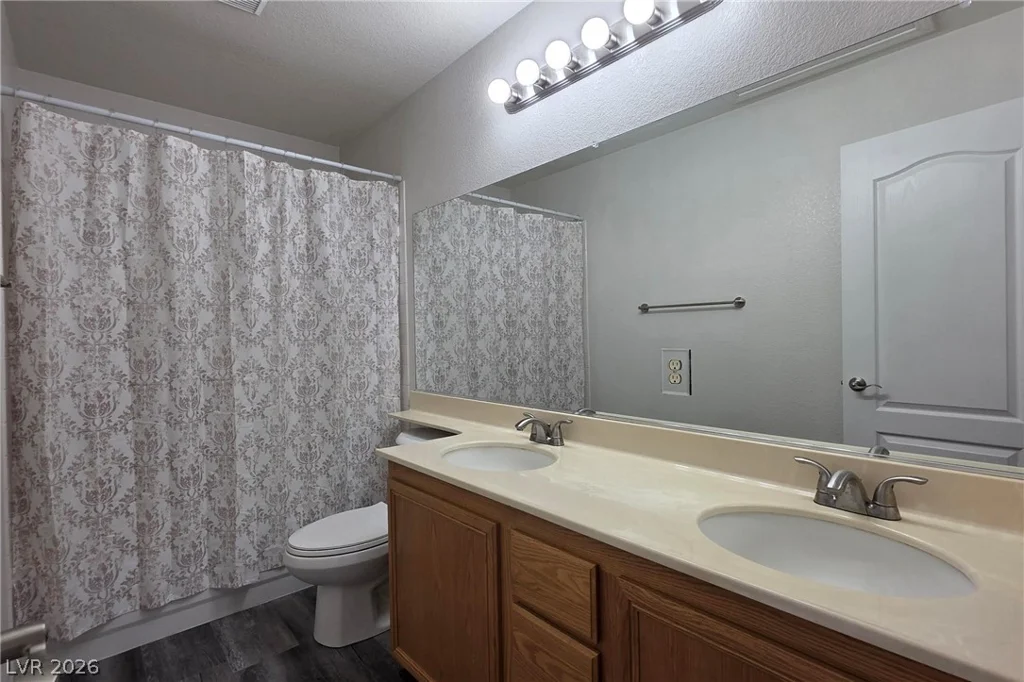 1420 Rose Garden, Las Vegas, NV 89142