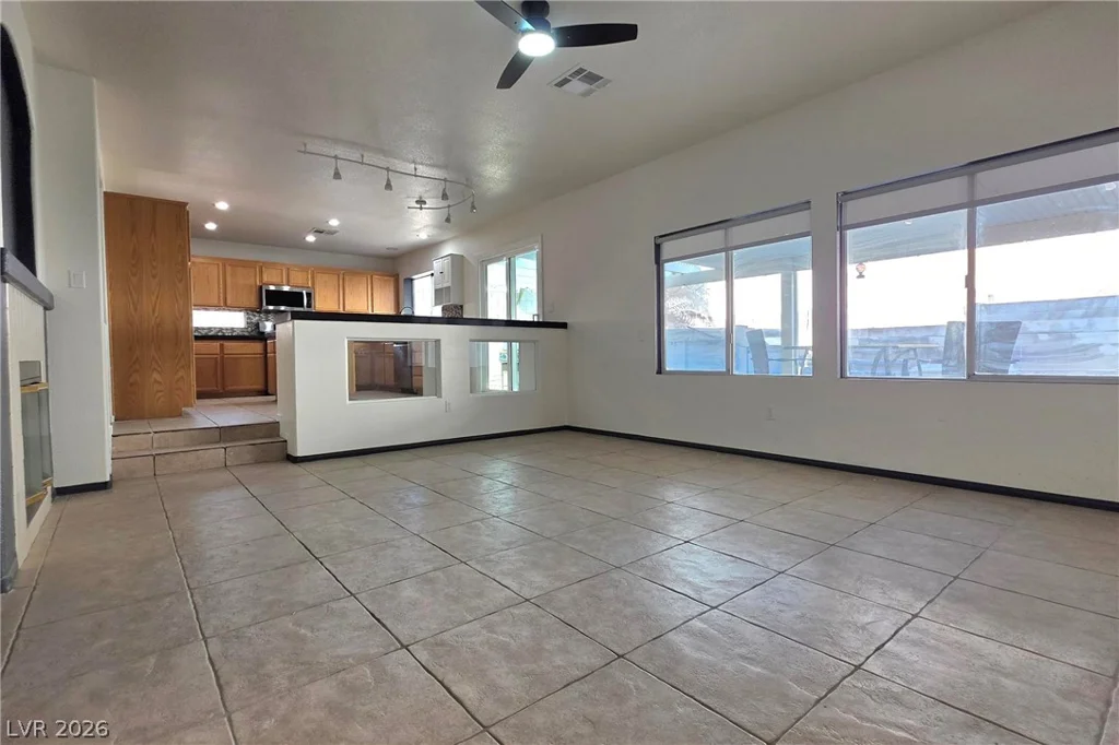 1420 Rose Garden, Las Vegas, NV 89142