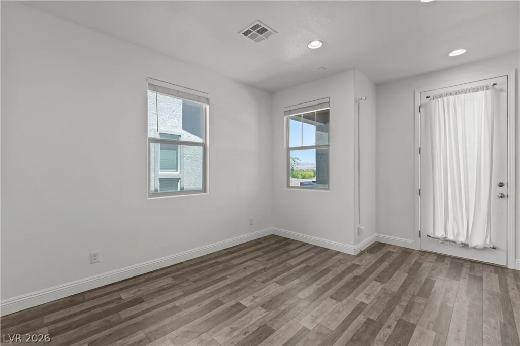937 Sunset, Henderson, NV 89011