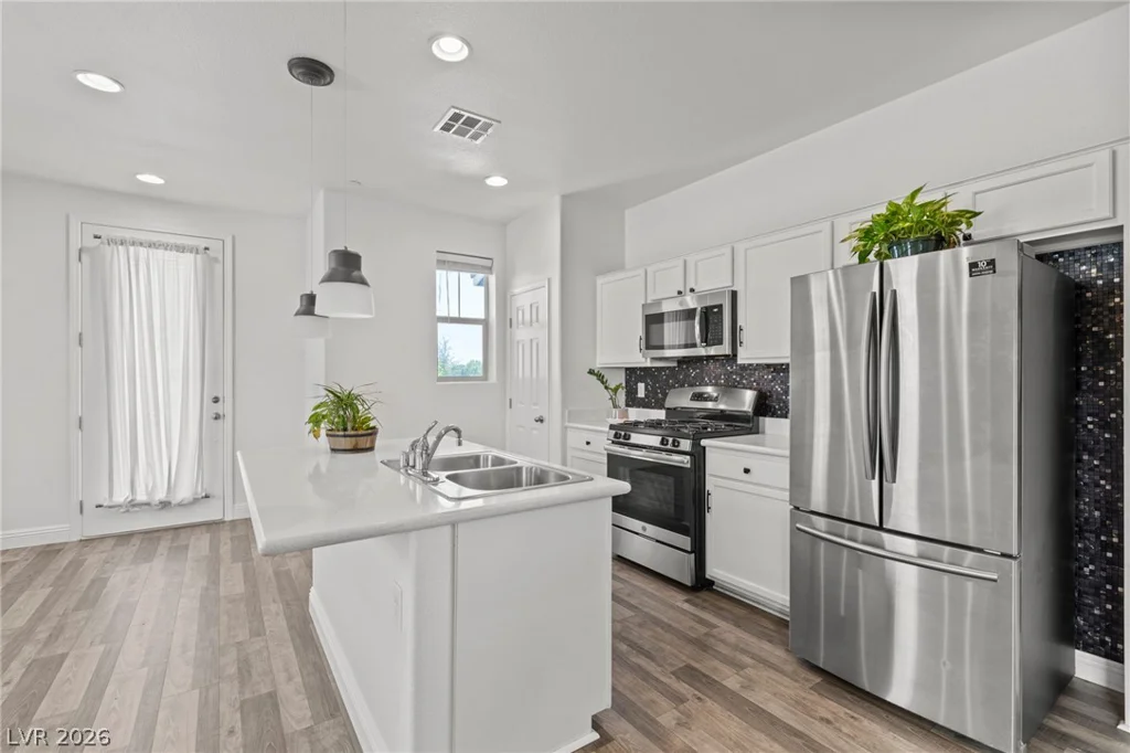 937 Sunset, Henderson, NV 89011