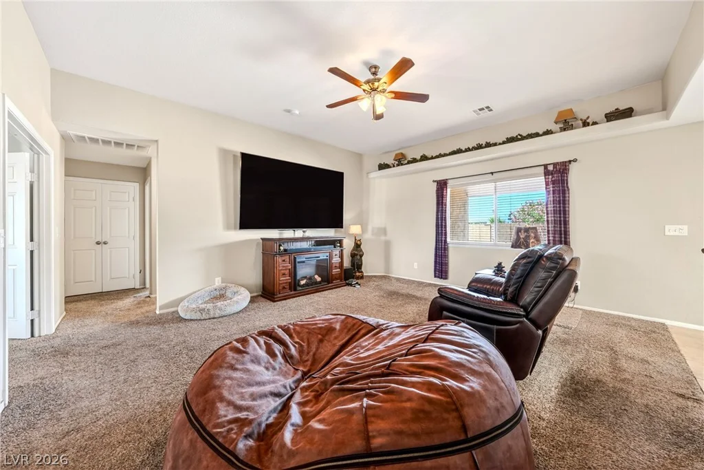 210 Mondale, Pahrump, NV 89048