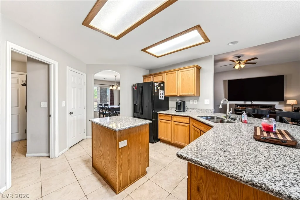 210 Mondale, Pahrump, NV 89048