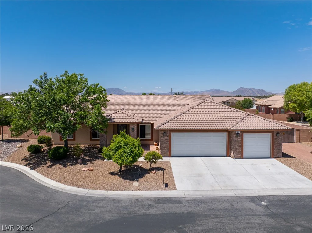 210 Mondale, Pahrump, NV 89048