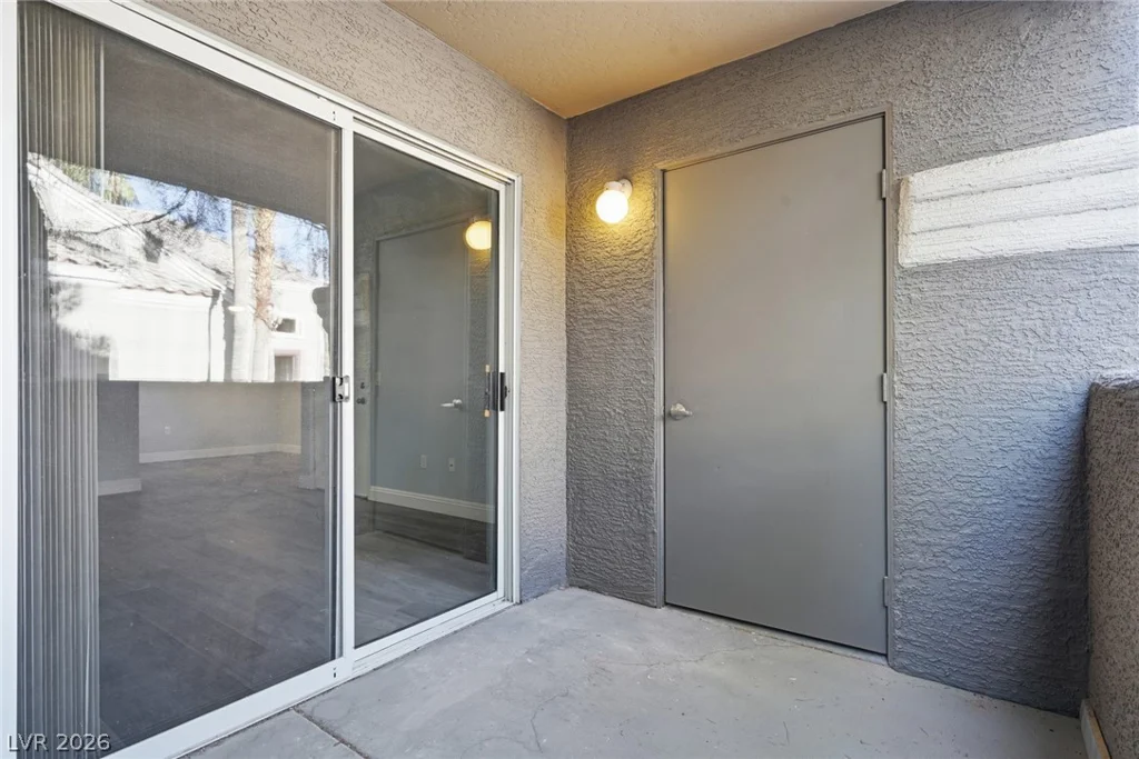 5055 Hacienda, Las Vegas, NV 89118