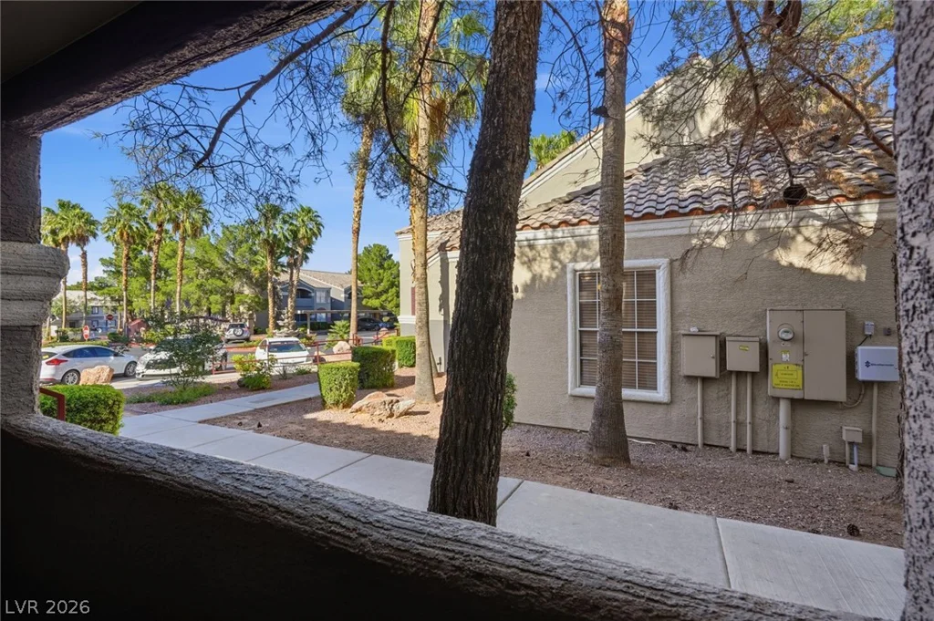 5055 Hacienda, Las Vegas, NV 89118